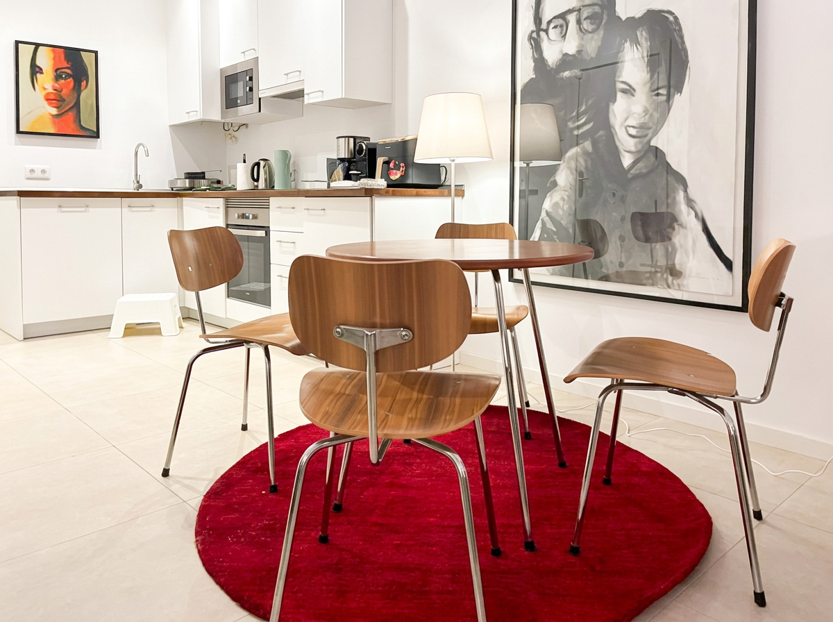 Fully equipped kitchen and open dining area