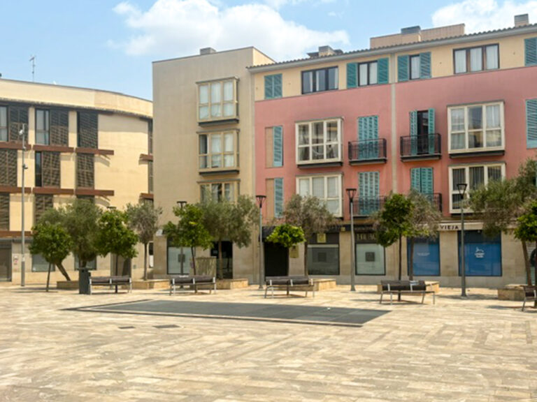 Sunlit plaza in the Old Town